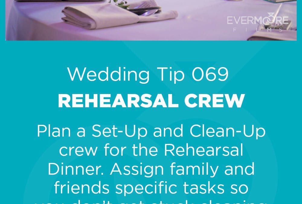 Gather a Crew for Your Rehearsal Dinner | Wedding Day Tip